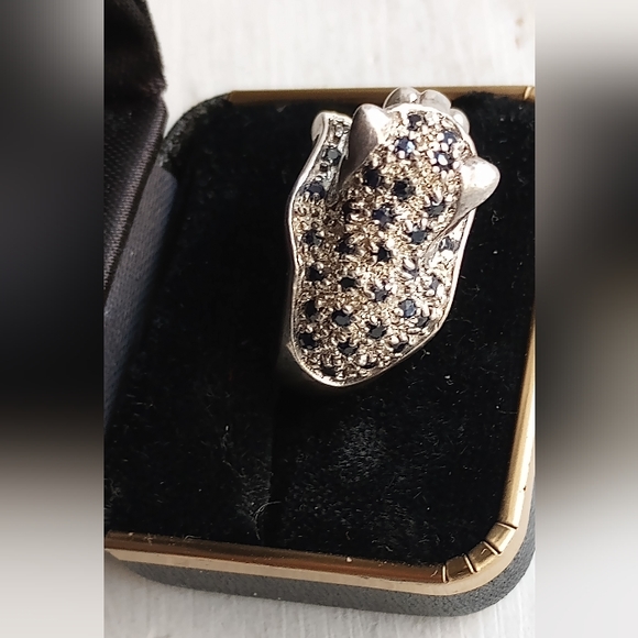 VINTAGE STERLING & SAPPHIRE PANTHER RING - Picture 7 of 7